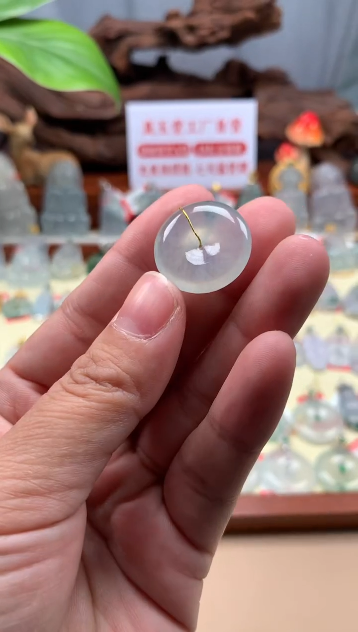【闪购商品】翡翠颈饰未镶嵌平安扣