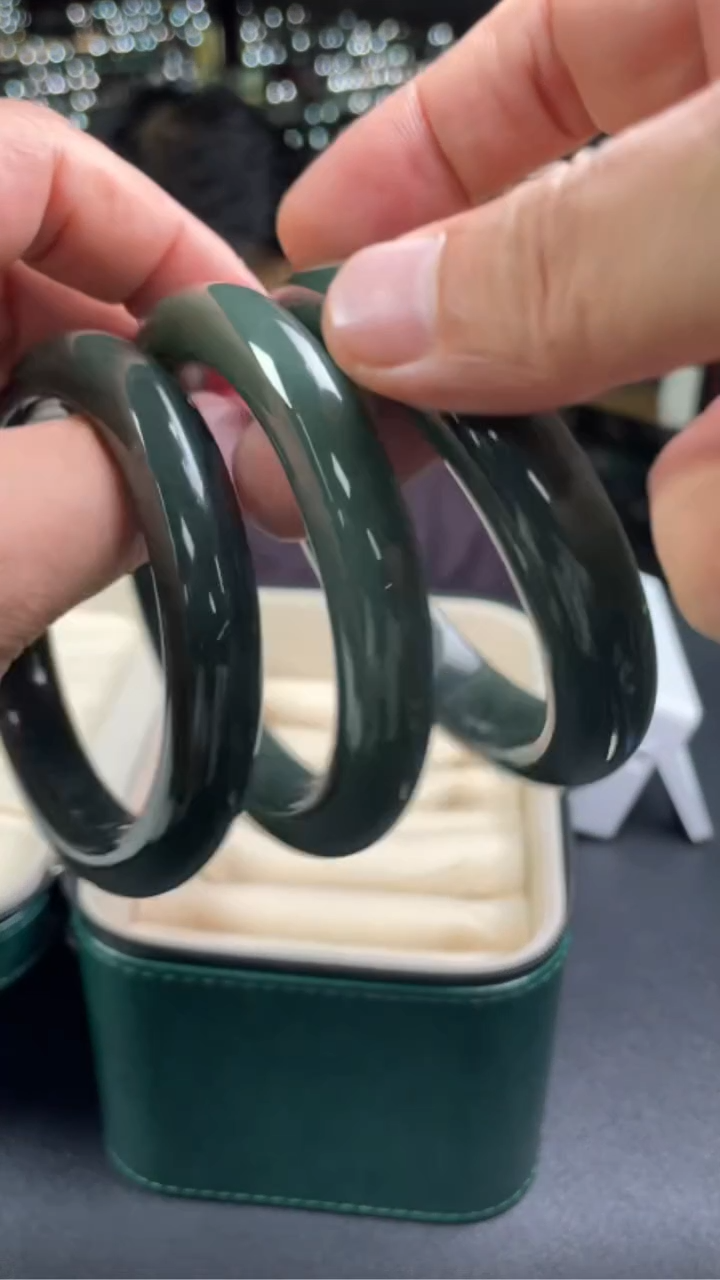 和田玉手镯未镶嵌-13468-EH28-多样性发其一