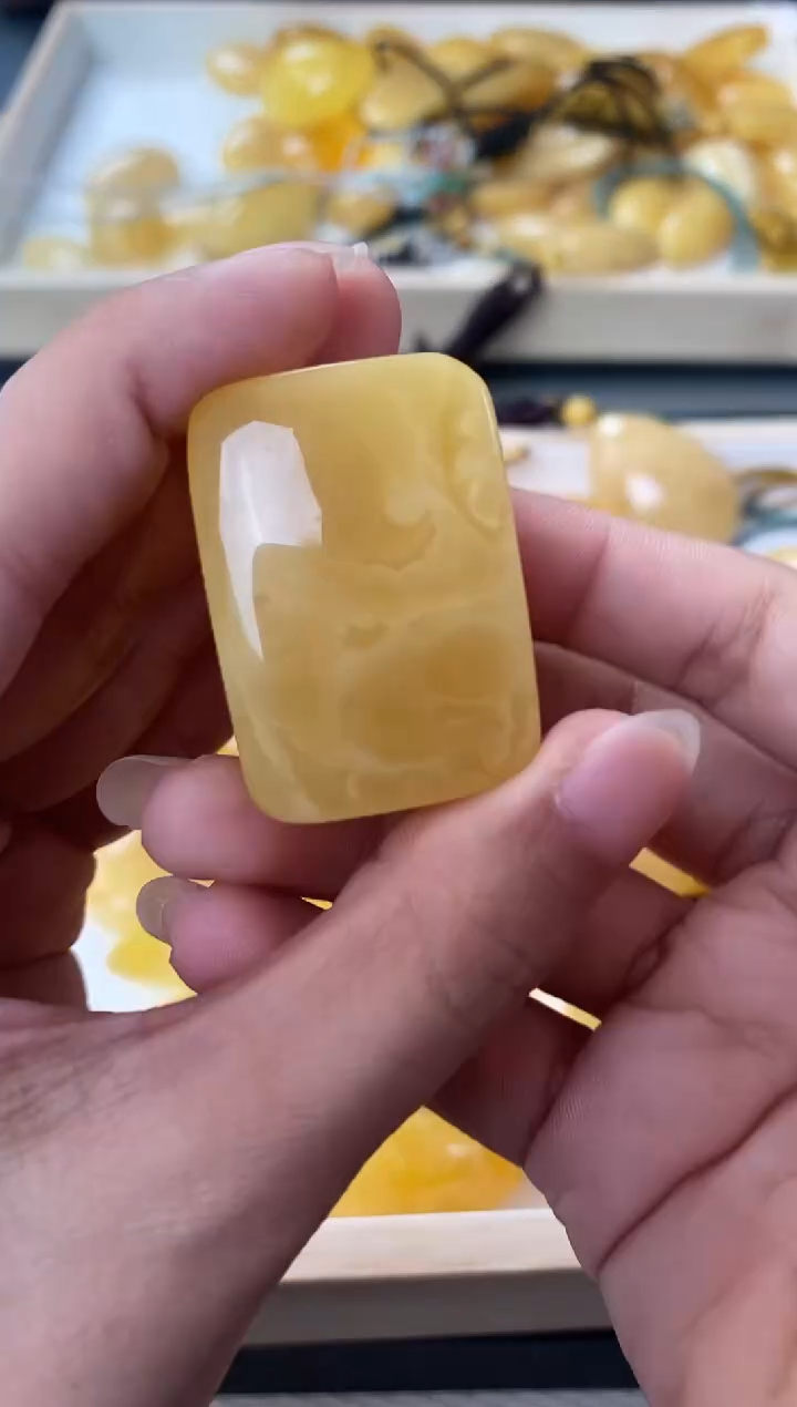 未镶嵌琥珀裸石天然琥珀蜜蜡