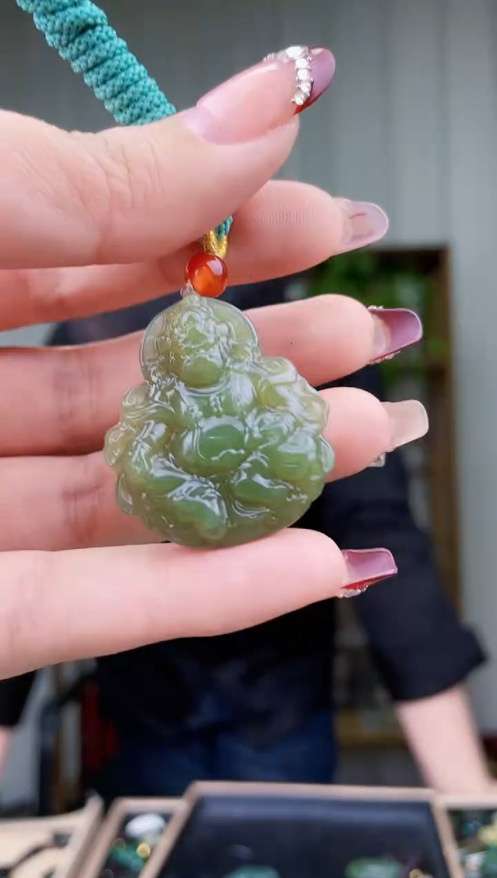 【闪购商品】和田玉挂件未镶嵌拍一发一，多样性发货！