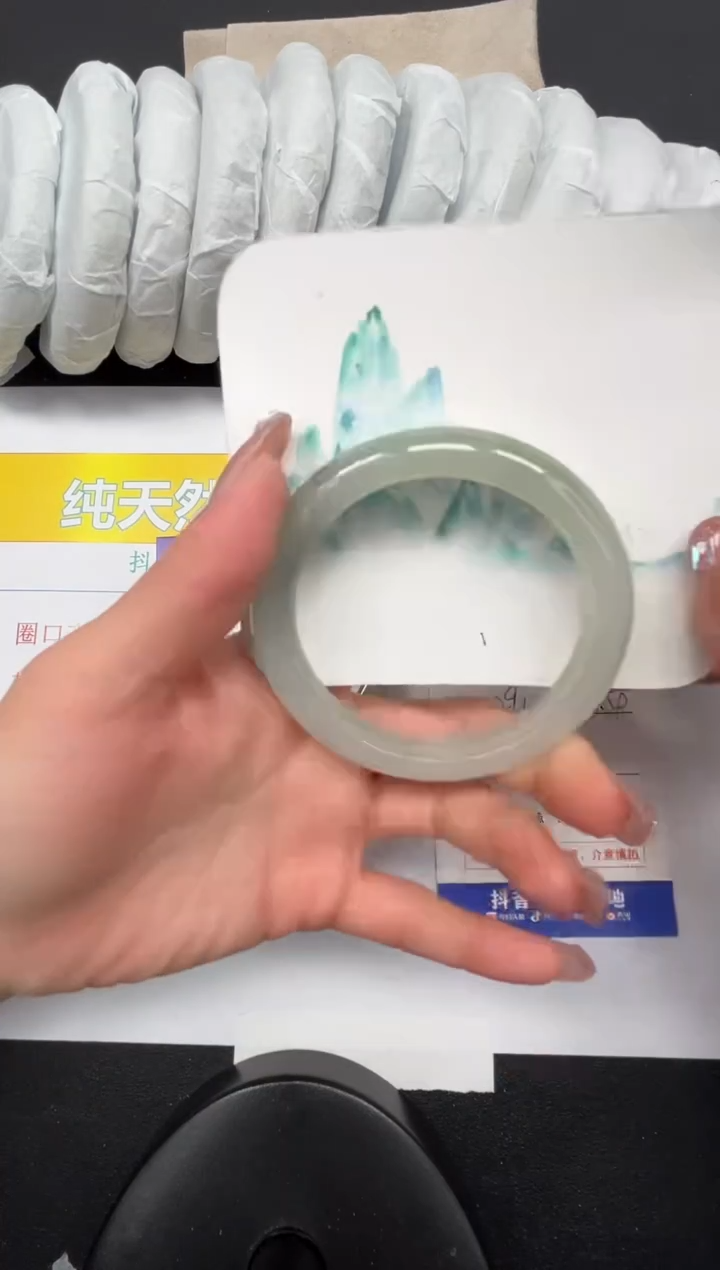 【闪购商品】石英质玉手镯未镶嵌291-56.4