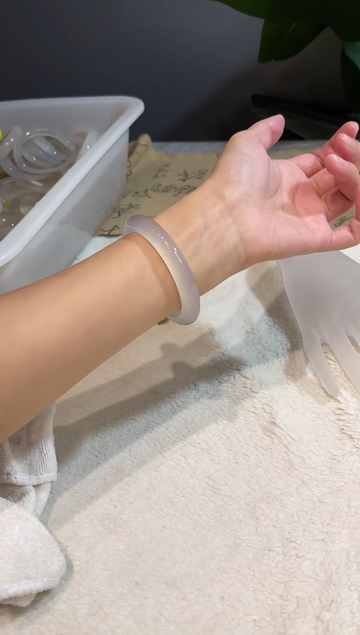 手镯玛瑙/玉髓未镶嵌54.7鉴赏期48小时