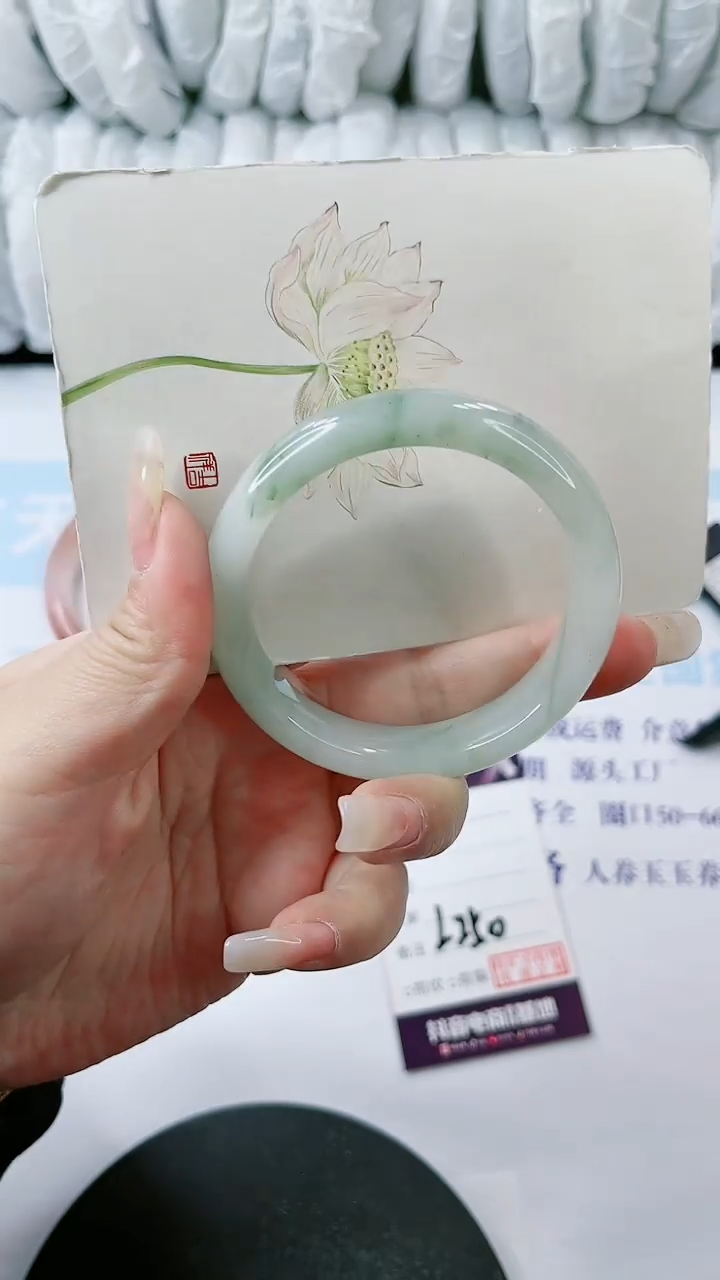 【闪购商品】石英质玉手镯未镶嵌多样性发货L250