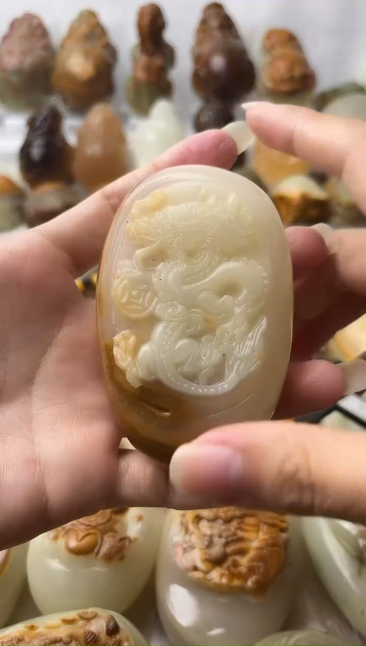 石材方解石手把摆件不退换盘龙微瑕