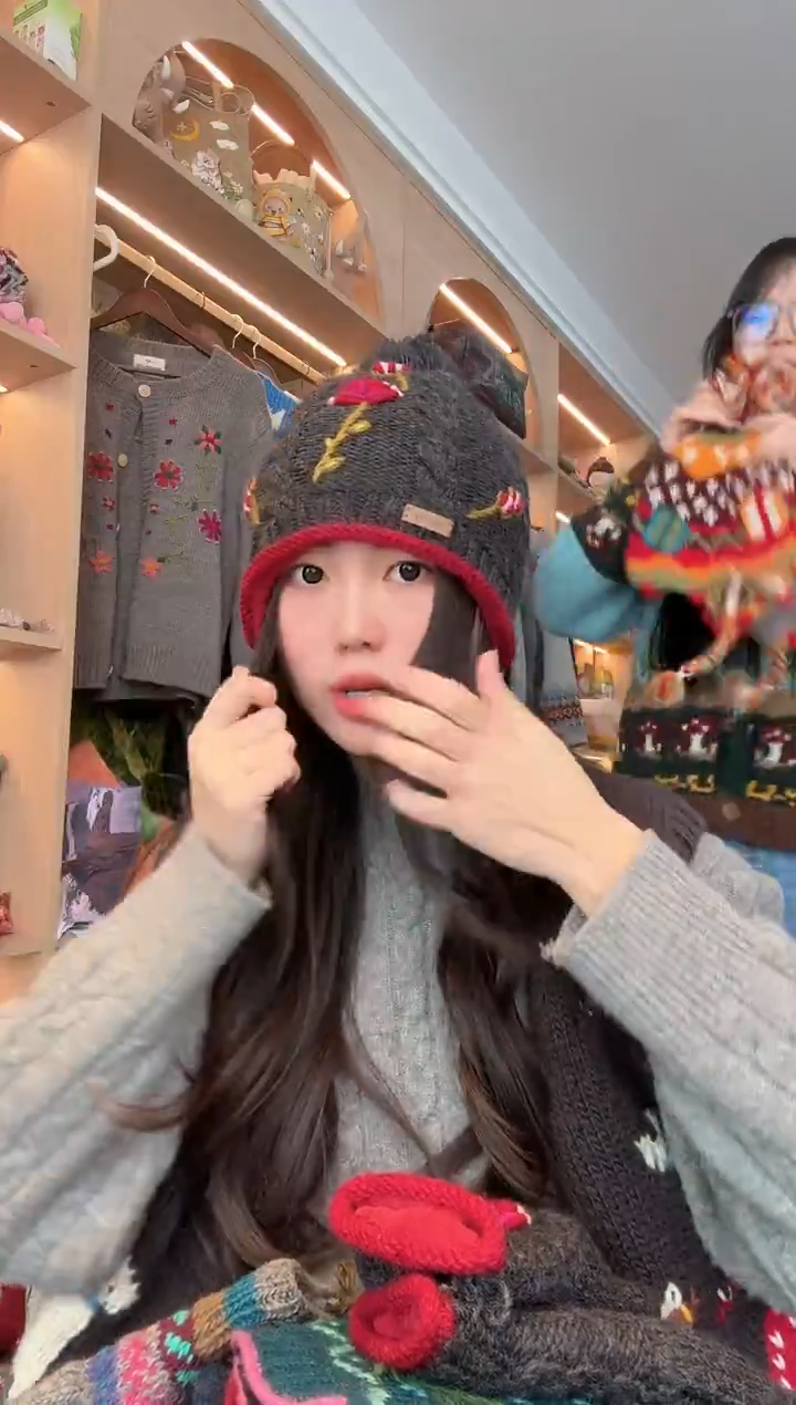 羊毛灰色玫瑰单球帽 