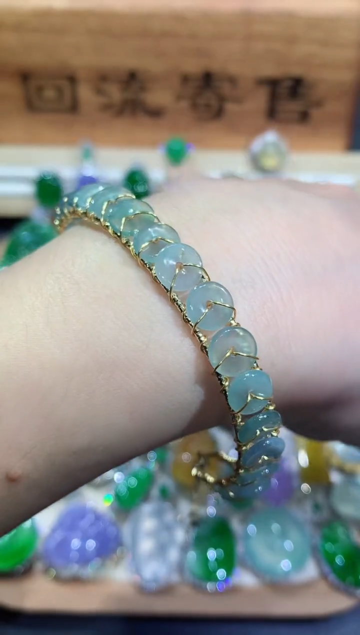 翡翠手镯未镶嵌团购