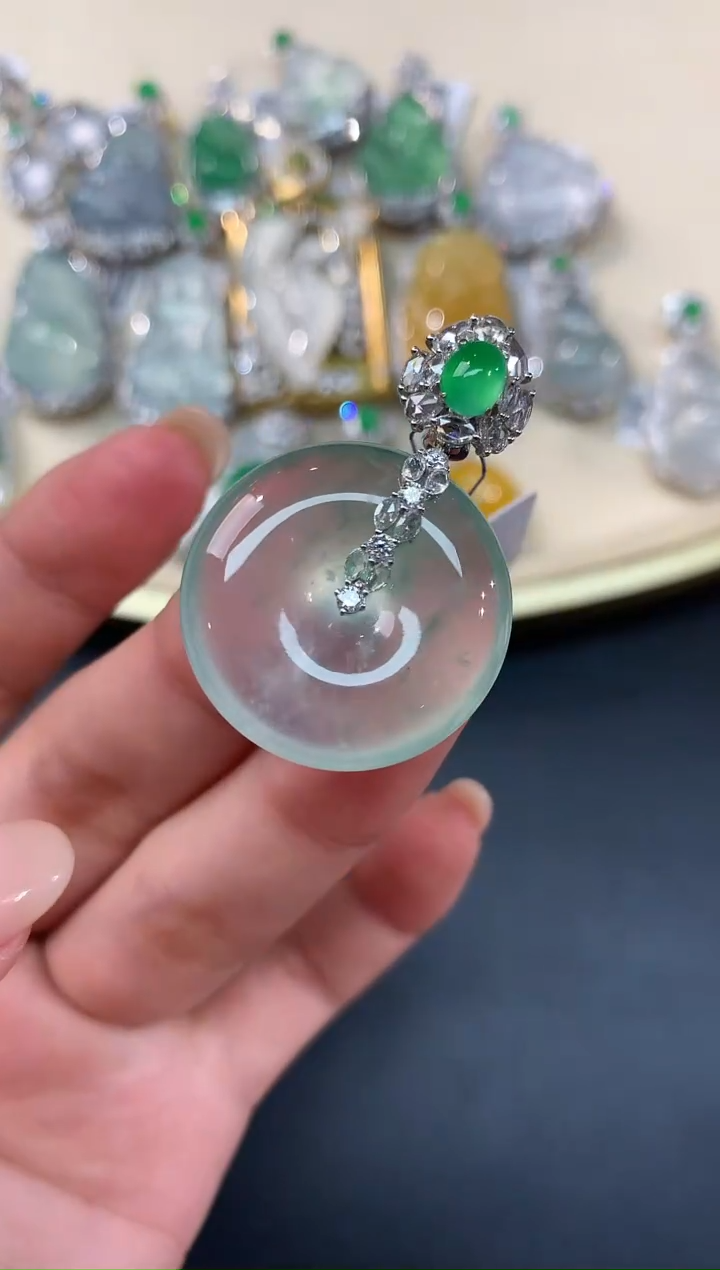 【闪购商品】翡翠吊坠(不含链)18K金镶嵌A297|59800