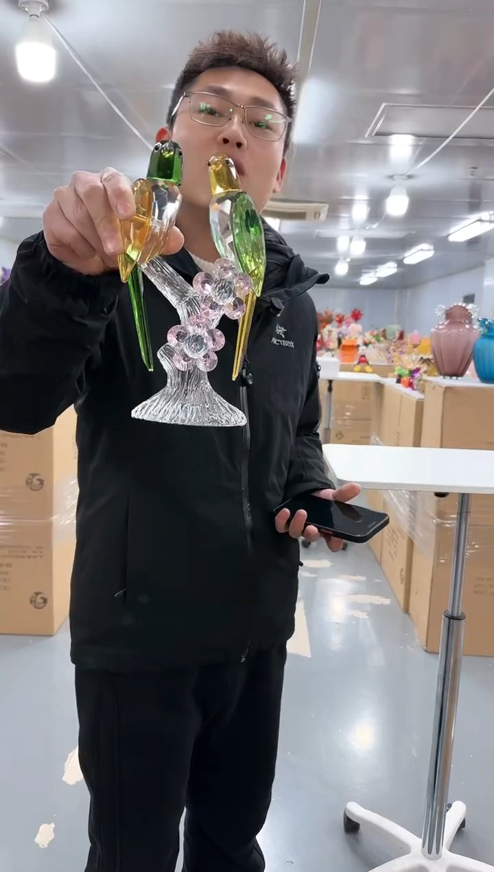 【闪购商品】玻璃小飞0003