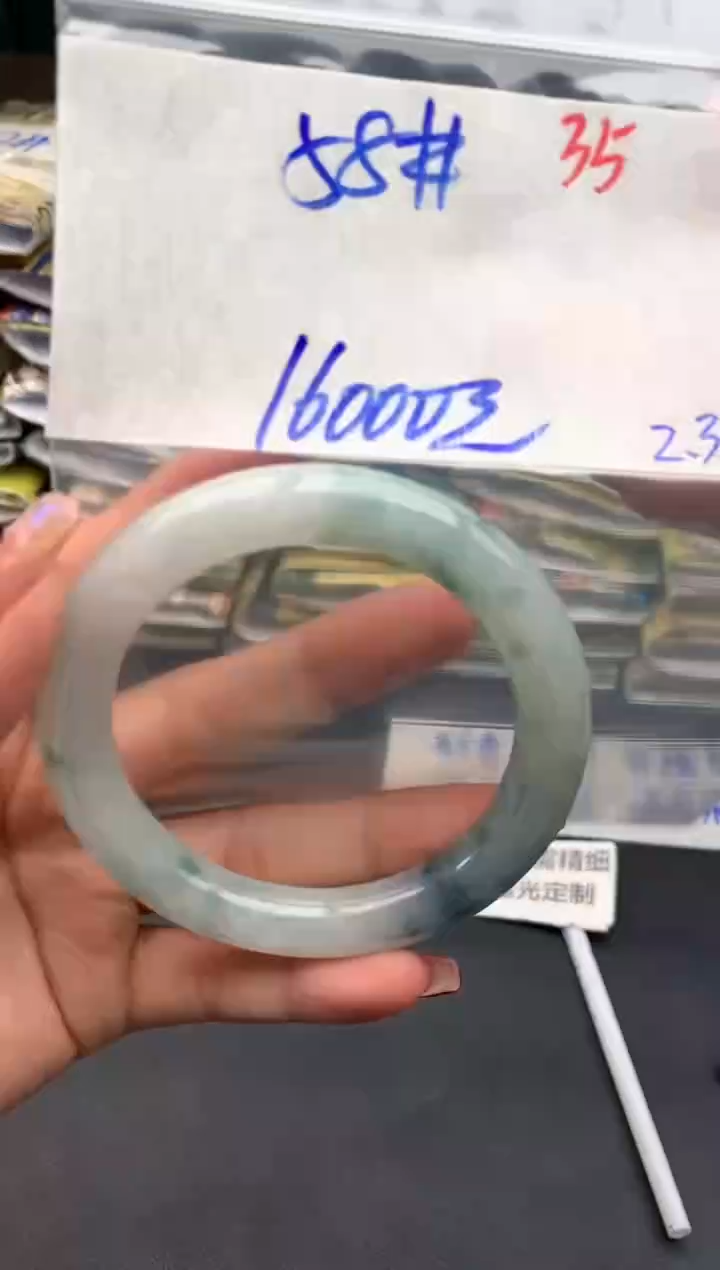 【闪购商品】定制翡翠未镶嵌35毛货需精细抛光多样性1件16000元