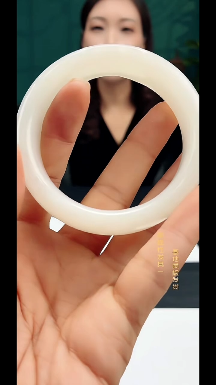 未镶嵌手镯和田玉纯天然和田玉