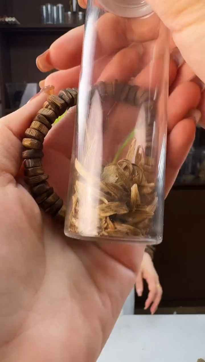 沉香碎屑沉香05张勺子虫漏静静沉香甄选多样性发一