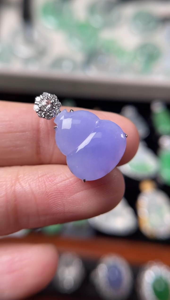 【闪购商品】翡翠颈饰18K金镶嵌缅甸翡翠钻石镶嵌葫芦（紫色有色差）