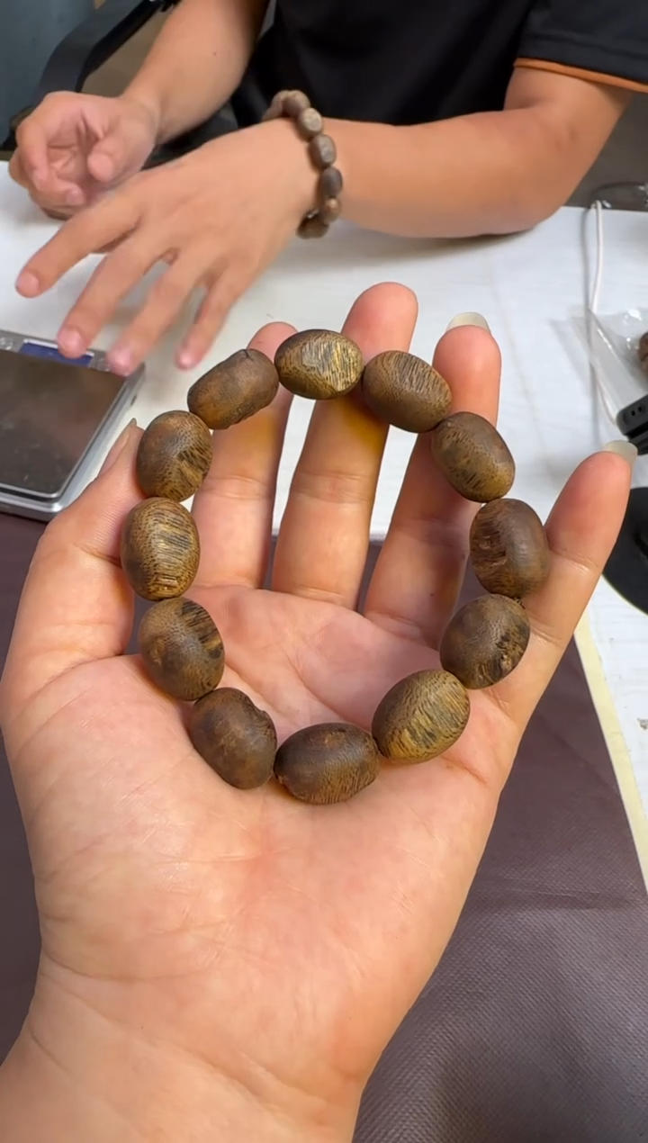 沉香手串沉水浮典藏款国香绿棋张勺子虫漏留疤单圈14g+多样性发1