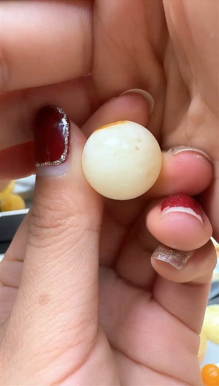 【闪购商品】琥珀裸石未镶嵌珠子