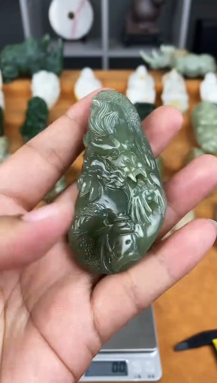 未镶嵌和田玉把件1