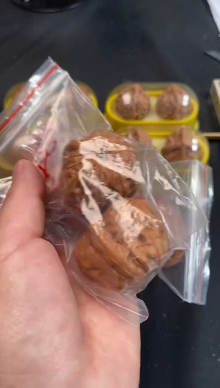 把件文玩核桃元宝40尺随机发