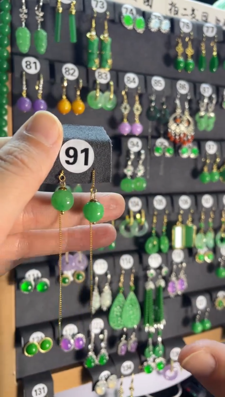 【闪购商品】翡翠耳饰银S925镶嵌91.....