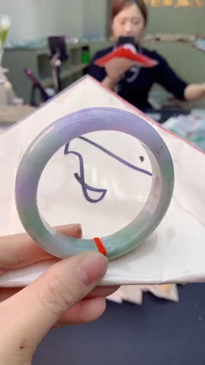【闪购商品】翡翠手镯未镶嵌0146041602