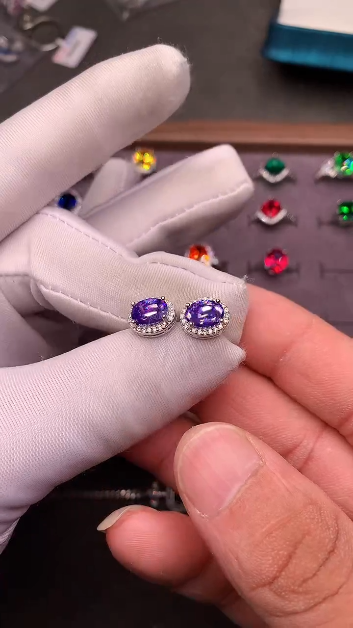 【闪购商品】彩色蓝宝石耳饰银S925镶嵌.....