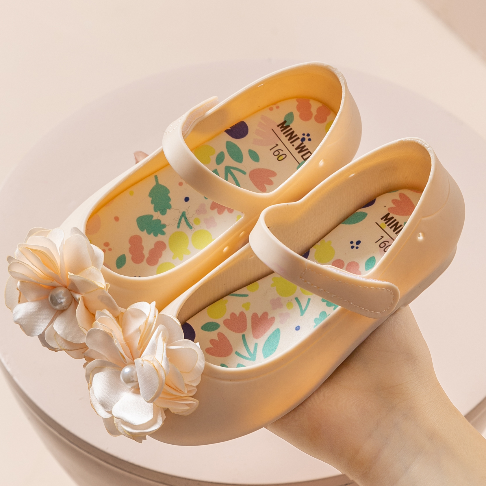 （胖）530-559 小沃童鞋 默认微瑕 断码童鞋