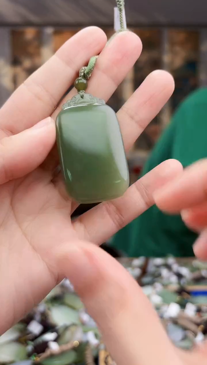 未镶嵌和田玉挂件拍一发一