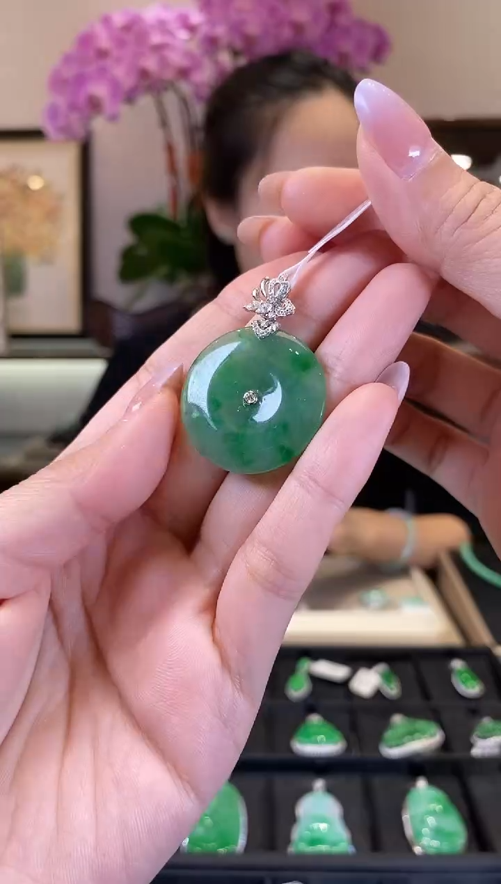 【闪购商品】翡翠18K金镶嵌颈饰D1463 平安扣 含运营费