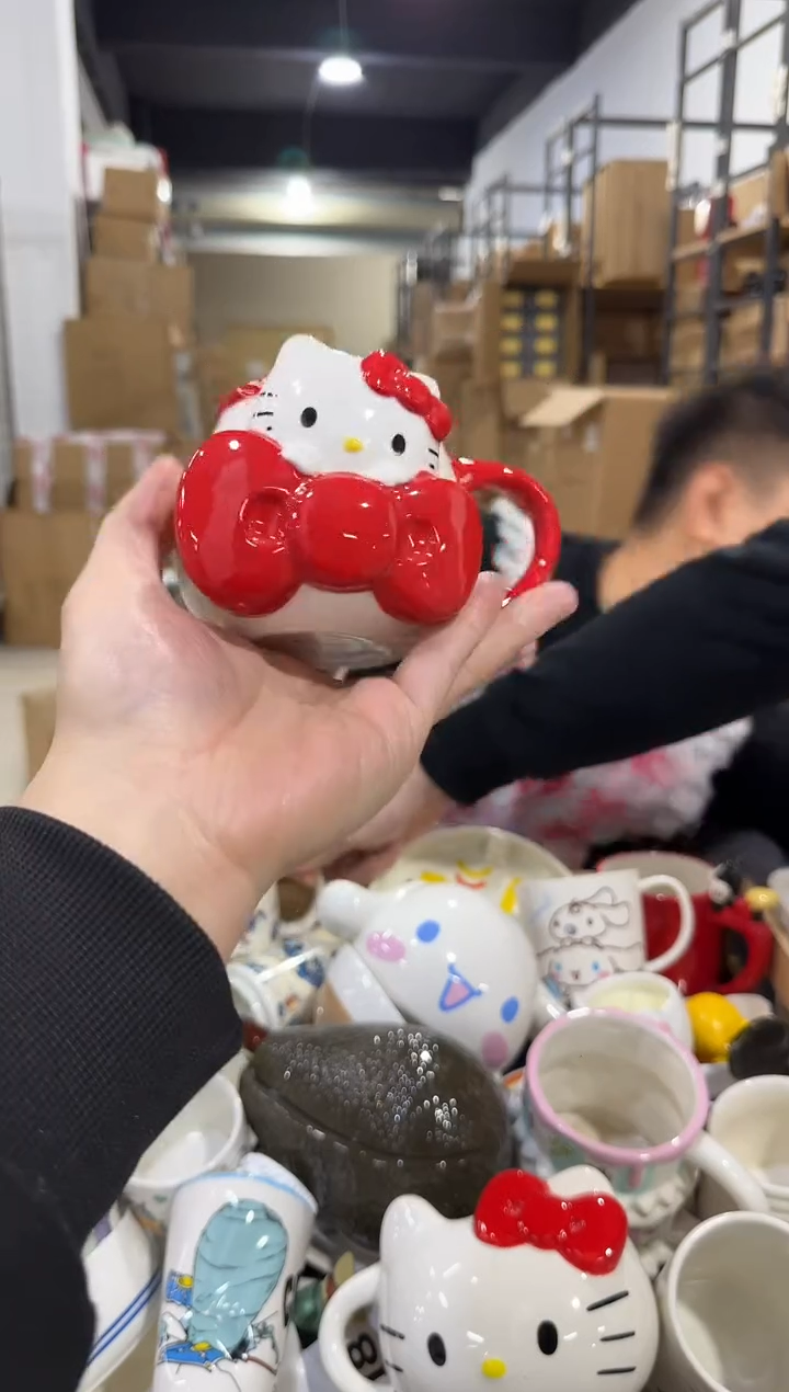 瓷片原盒kt猫大号蝴蝶结大肚杯