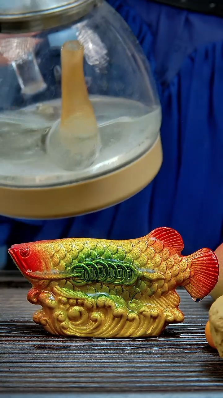 宜兴紫砂手工金龙鱼