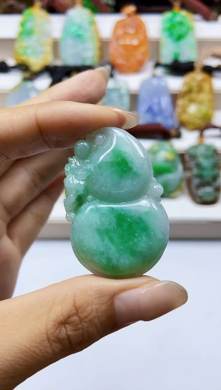 颈饰未镶嵌翡翠翡翠A货