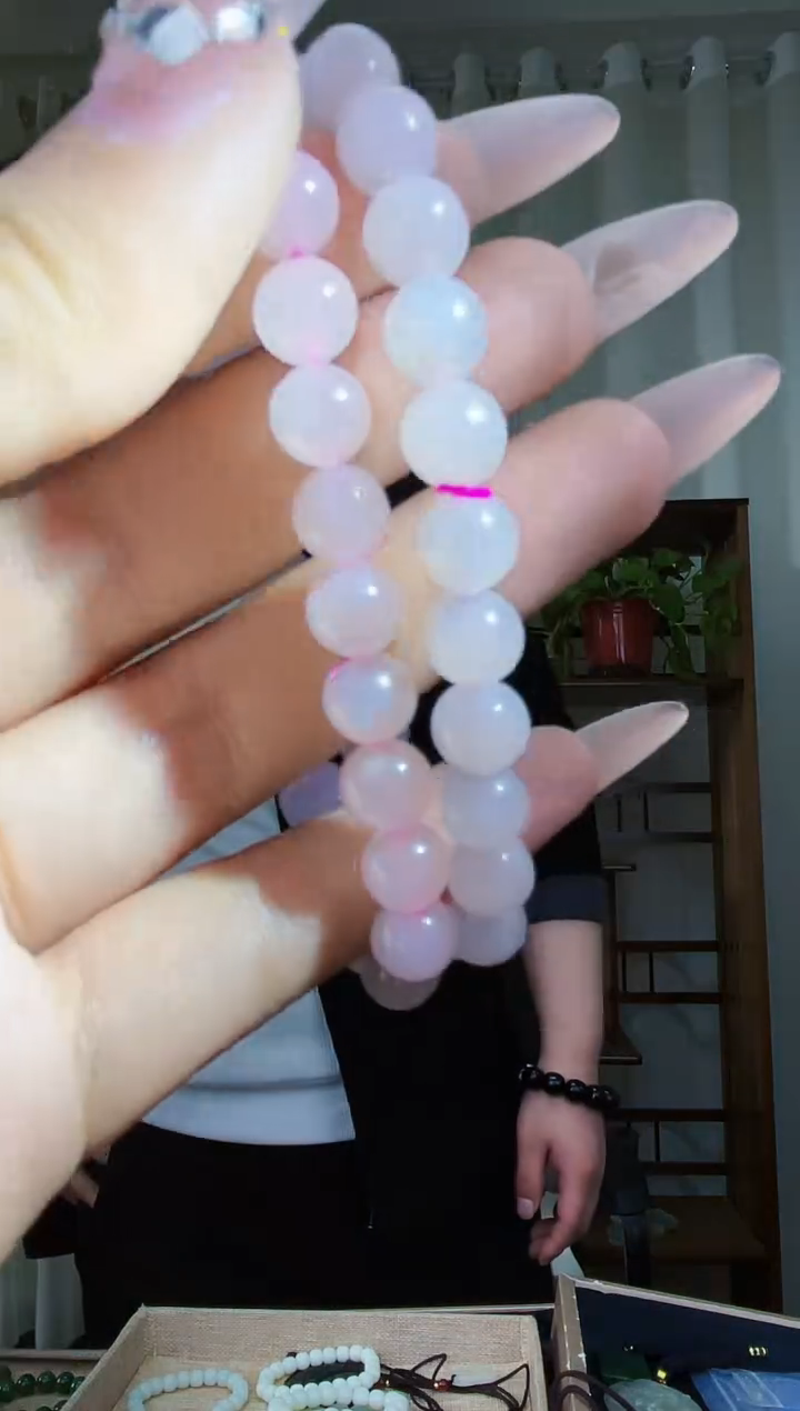 【闪购商品】和田玉挂件未镶嵌拍一发一，多样性发货！