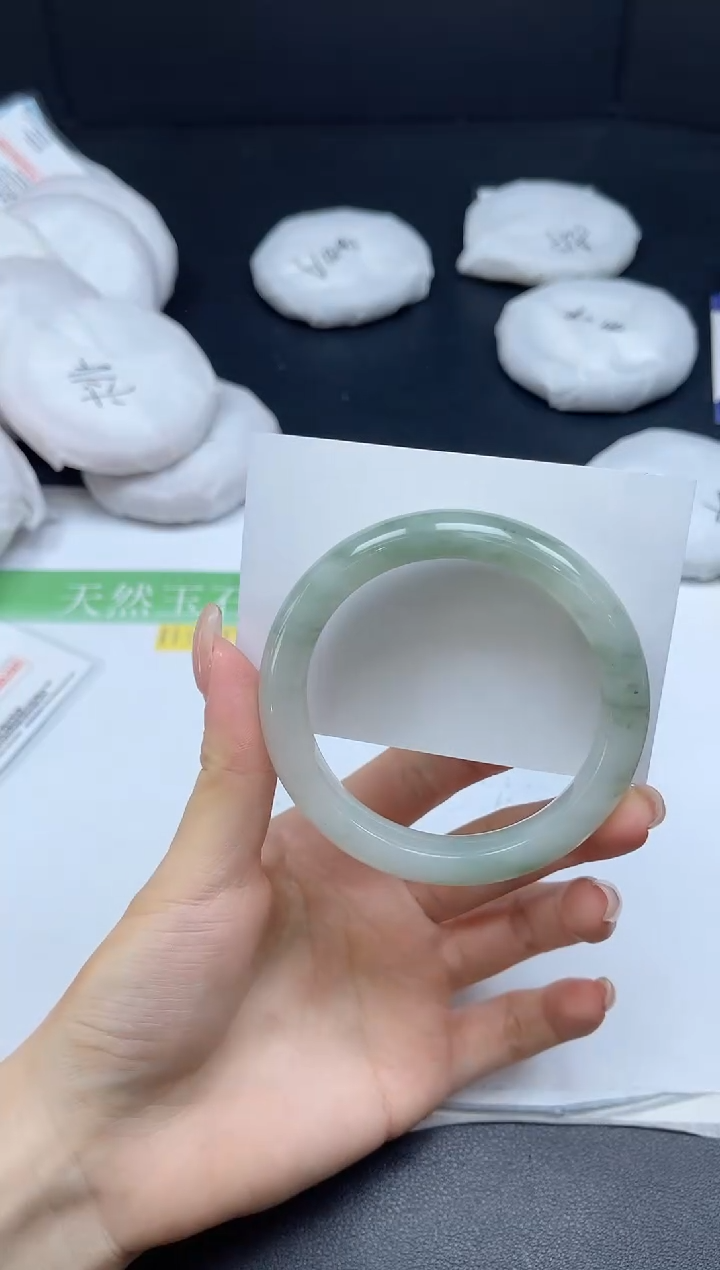未镶嵌手镯石英质玉0113-56
