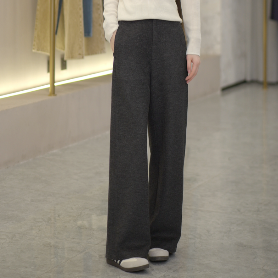 KARIGAM【机洗易打理】冬季窄版阿尔巴卡一体绒保暖直筒裤女K0122