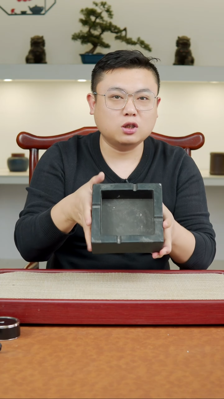 茶杯紫砂烟灰缸   