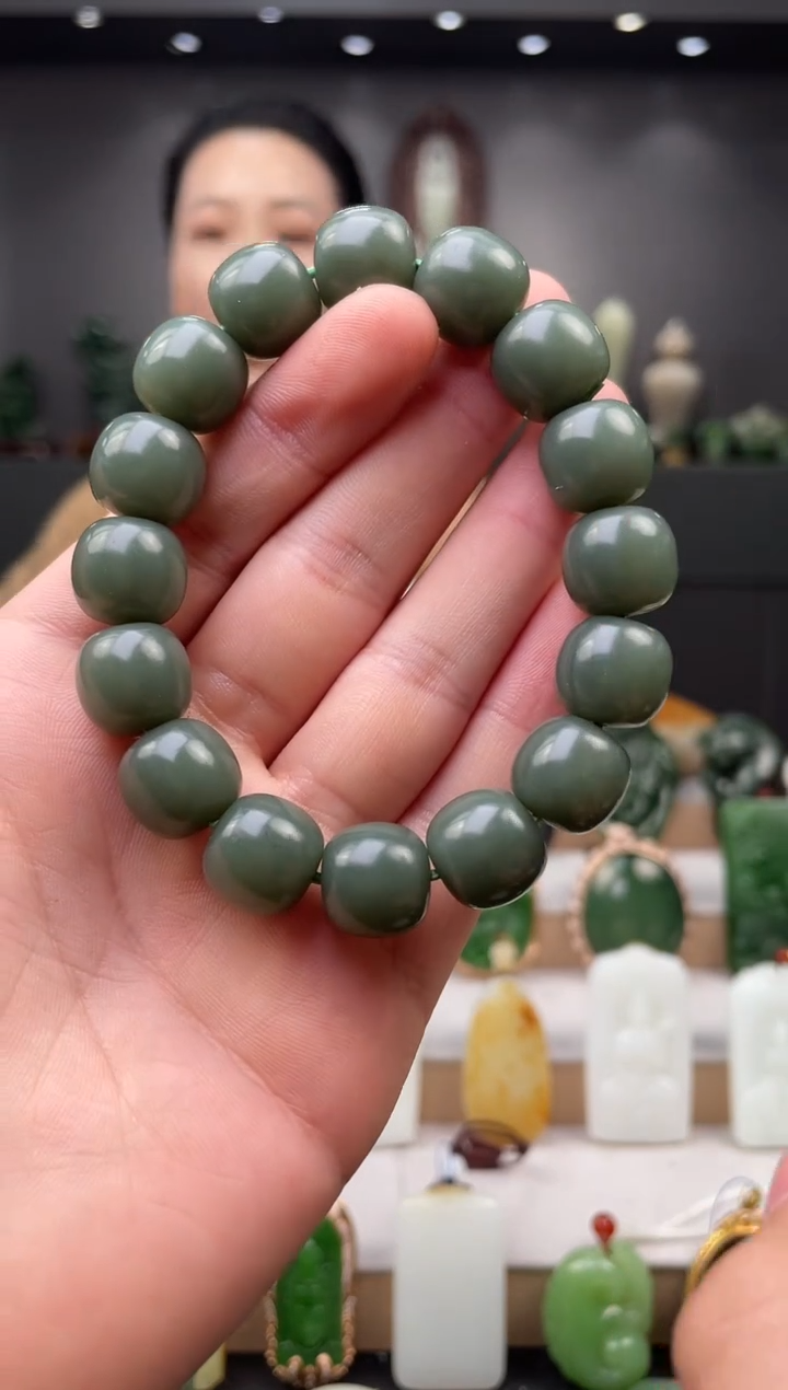 未镶嵌和田玉挂件手串（多样性发货）