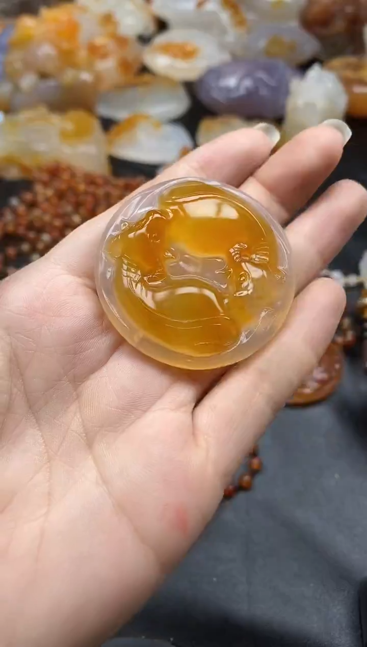 未镶嵌1玛瑙/玉髓嗯****十ll