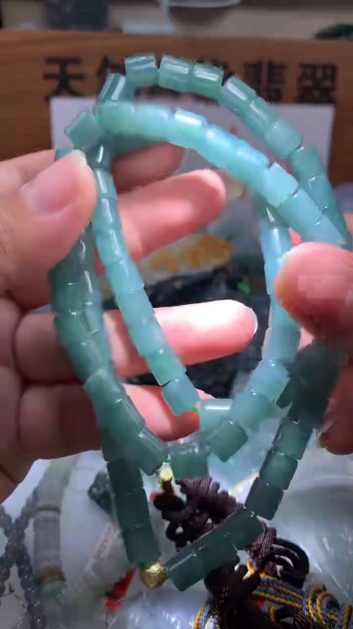 【闪购商品】翡翠颈饰未镶嵌保真天然A货翡翠