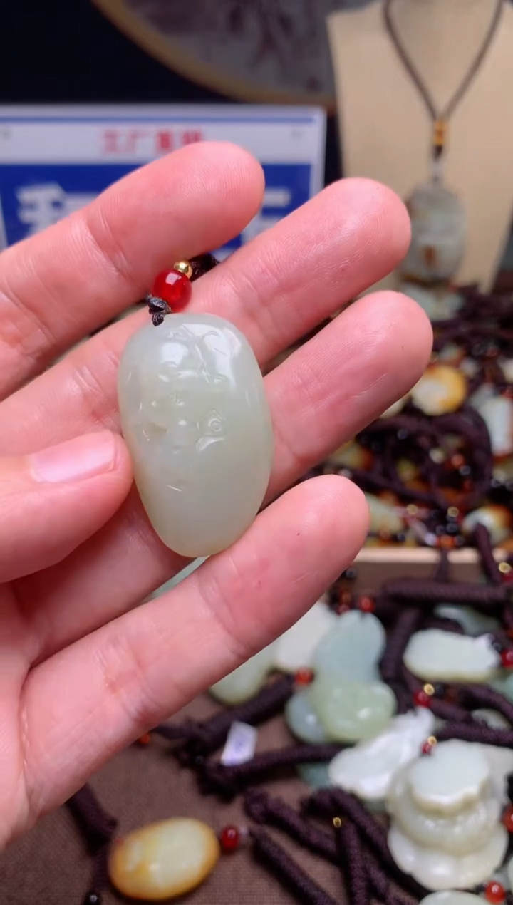 【闪购商品】和田玉颈饰未镶嵌1