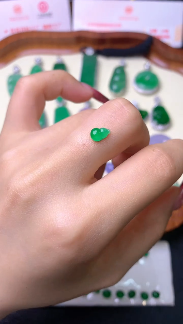 【闪购商品】定制翡翠未镶嵌裸石（镶嵌定制）