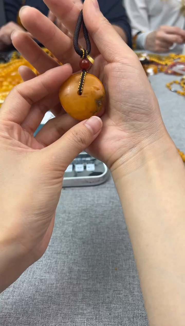 【闪购商品】琥珀颈饰未镶嵌44秒拍号