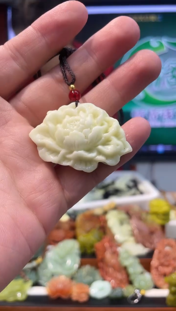 【闪购商品】岫玉吊坠未镶嵌·多样性发货*拍一发一