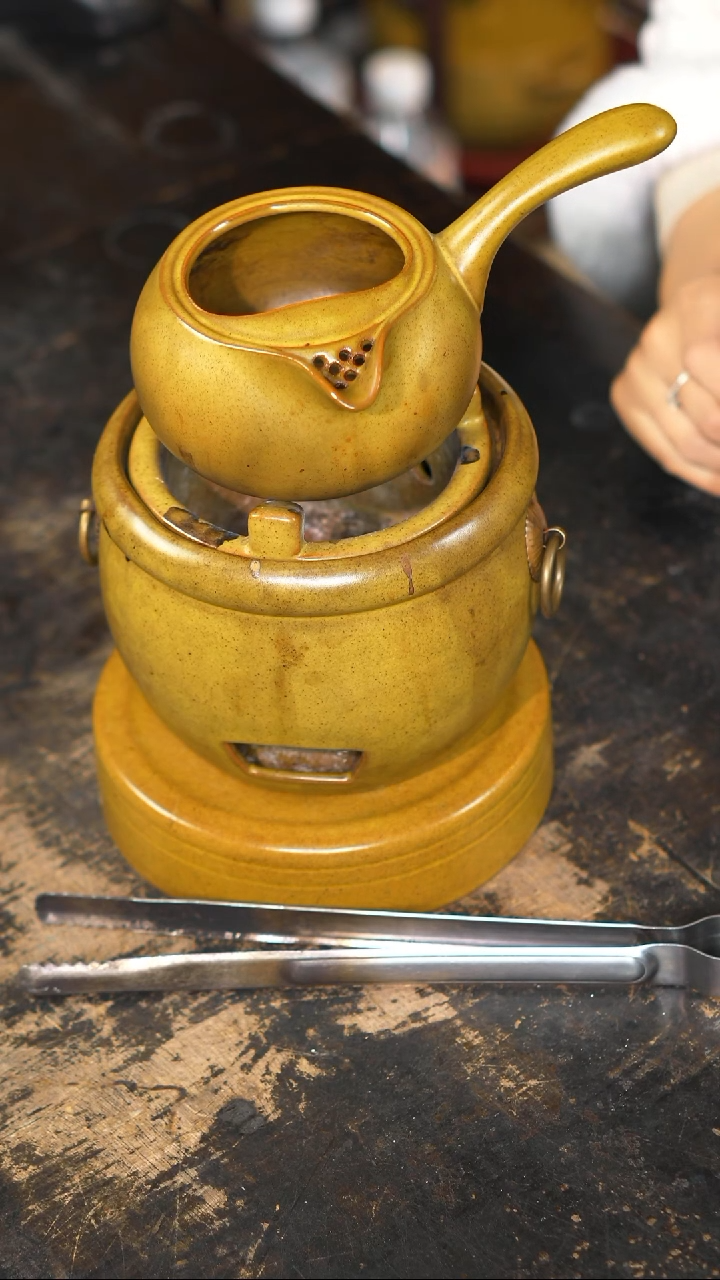 【闪购商品】1茶末色的炭炉炉子