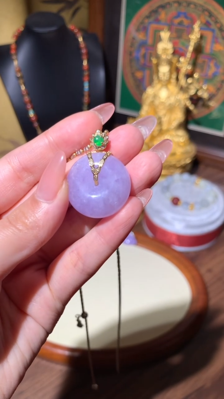 【闪购商品】翡翠吊坠(不含链)18K金镶嵌吊坠