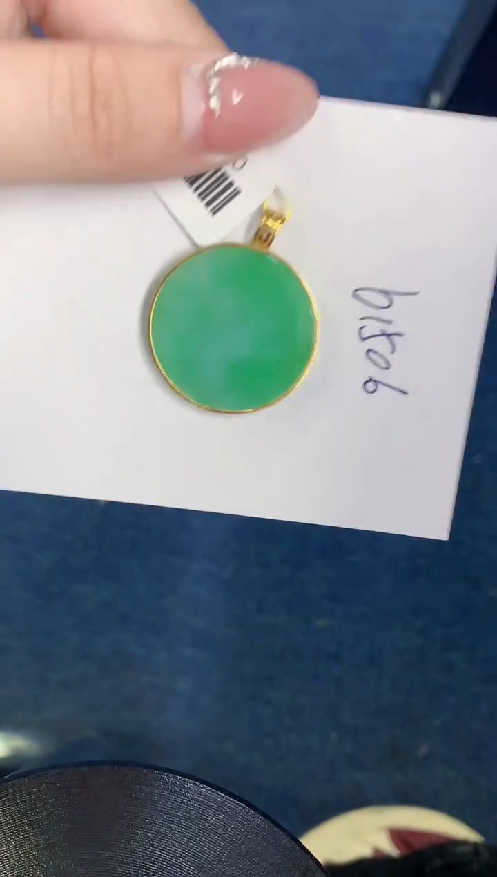 【闪购商品】翡翠颈饰18K金镶嵌000000000