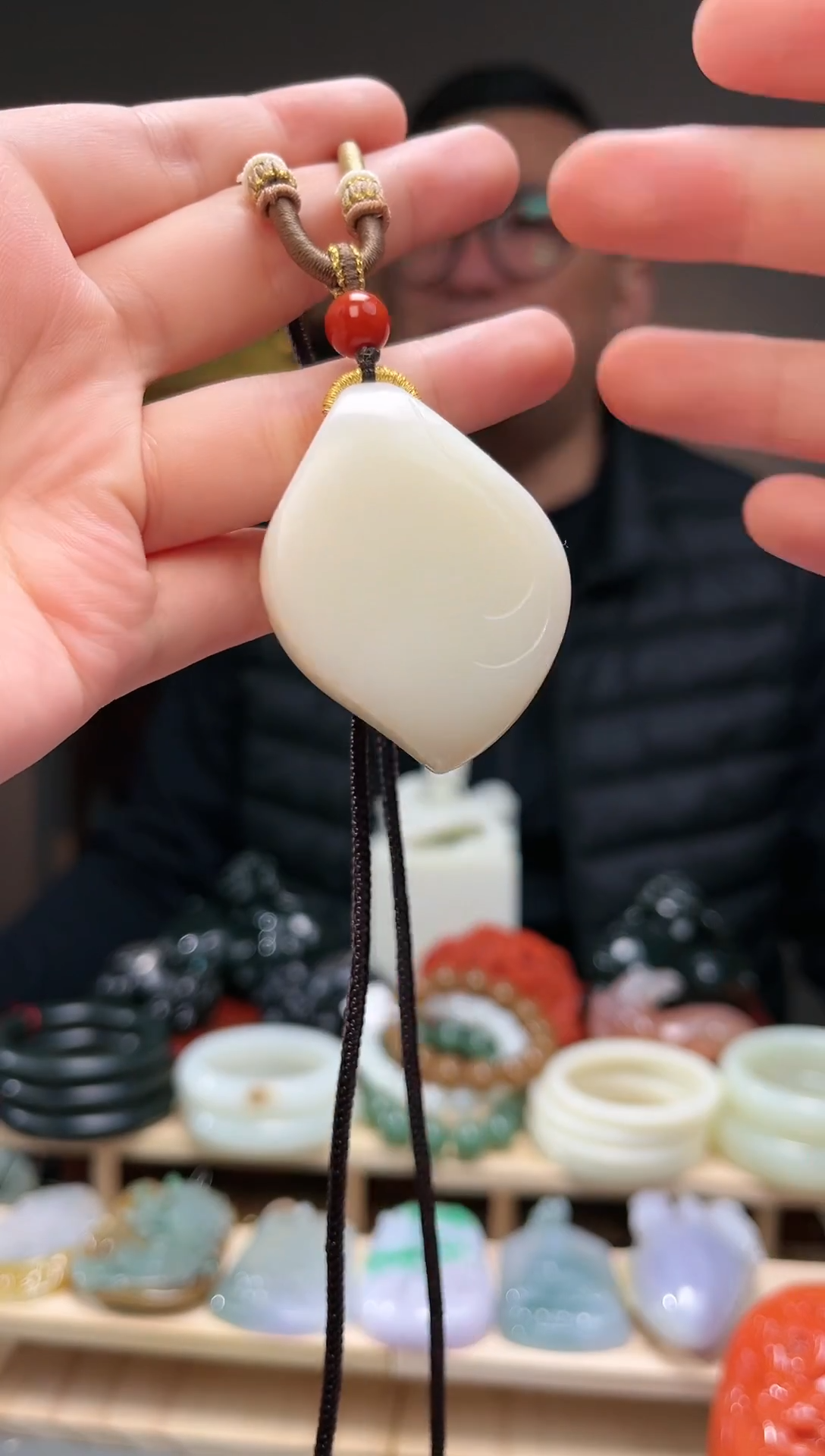 颈饰未镶嵌和田玉秋**江吊坠