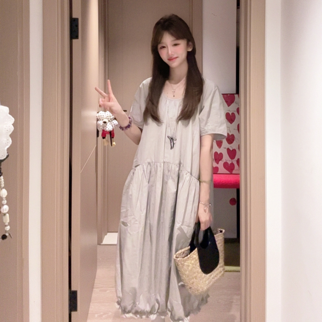 2025夏季新款温柔风韩系简约显瘦大象灰连衣裙