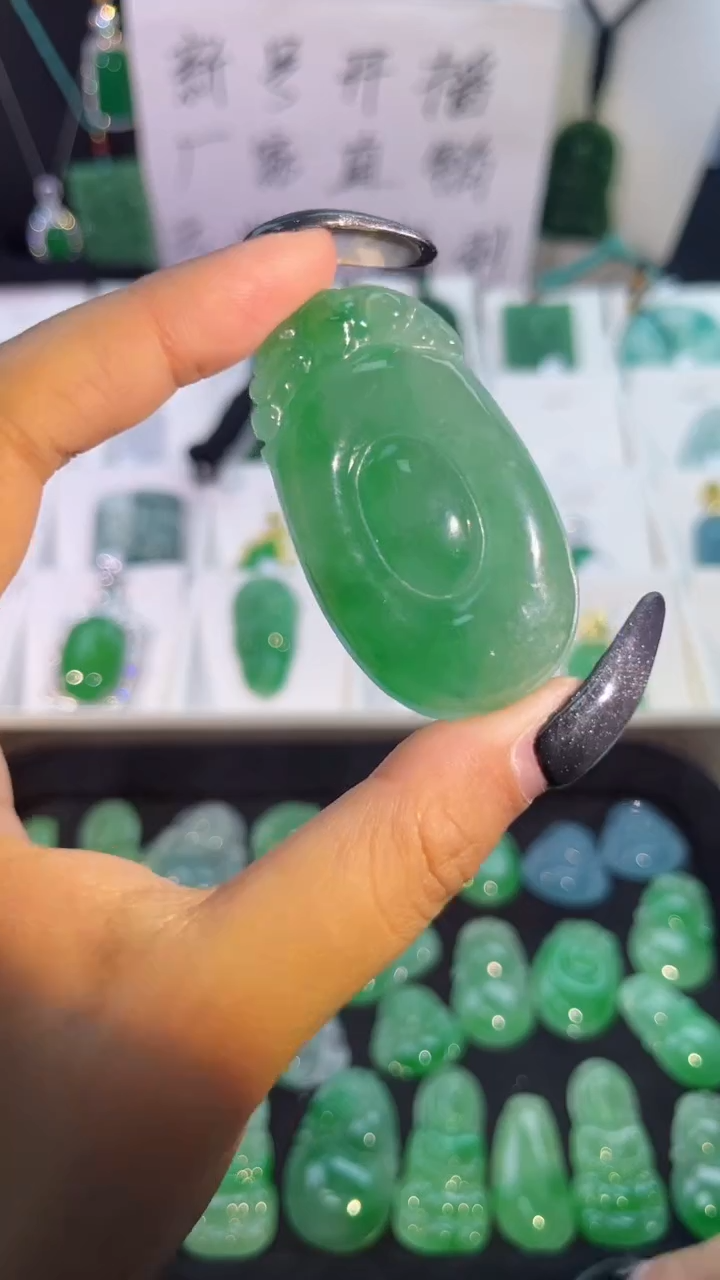 【闪购商品】翡翠手串未镶嵌翡翠颈饰未镶嵌天然翡翠吊坠