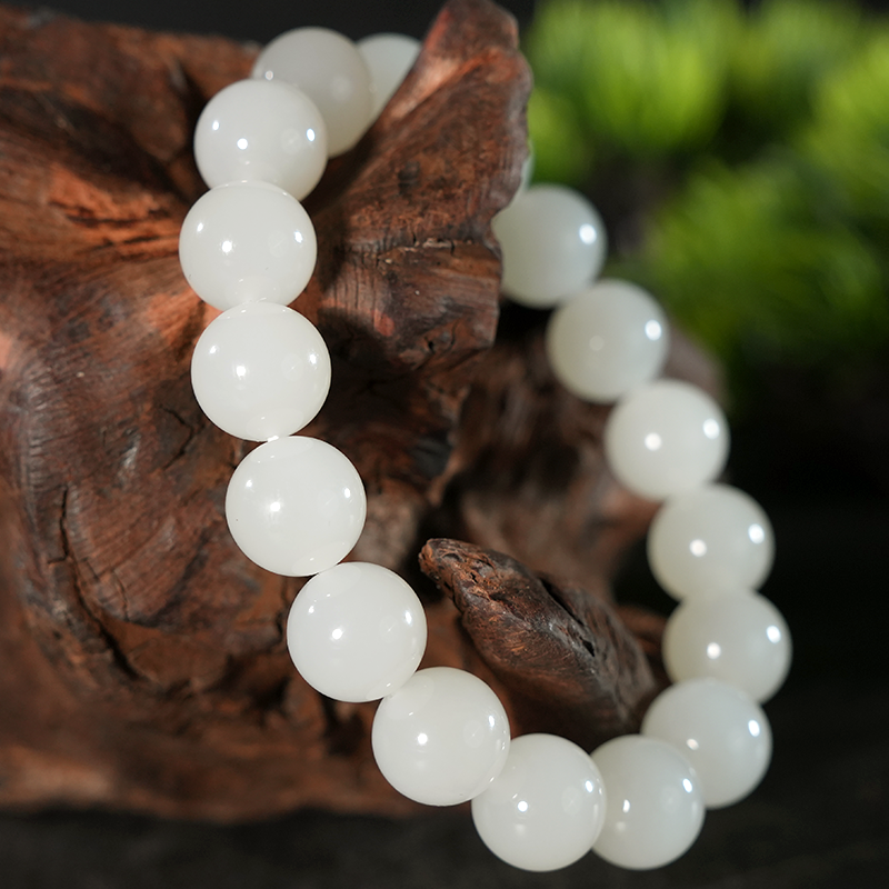 lot15 和田玉手串/DW51229-049574 保利山东