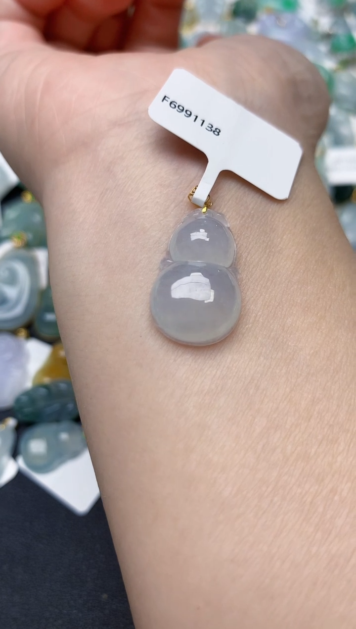 颈饰18K金镶嵌翡翠天然缅甸A货翡翠