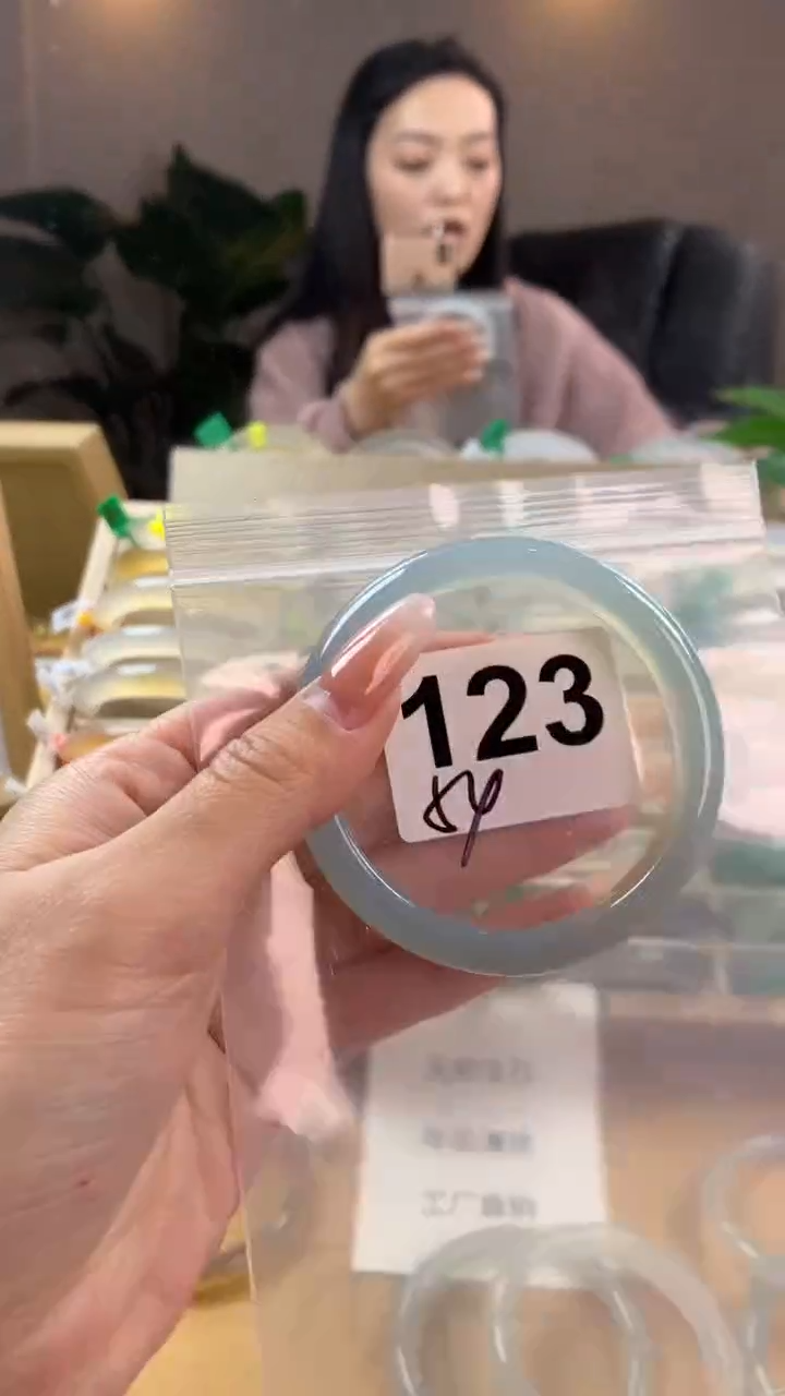 【闪购商品】玛瑙/玉髓手镯未镶嵌123