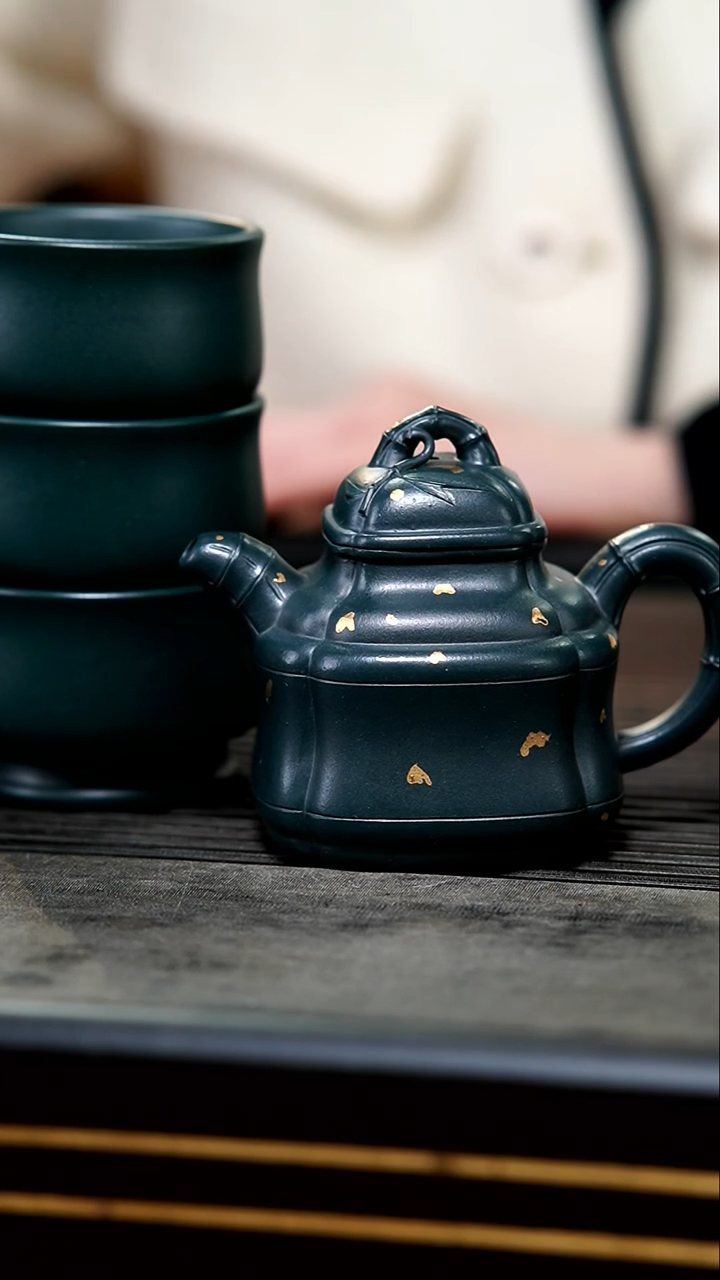 【闪购商品】紫砂茶壶14-半手明国绿洒金四方竹鼎170+3杯